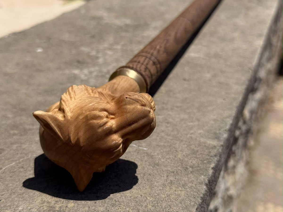 Lion cane — the shaft